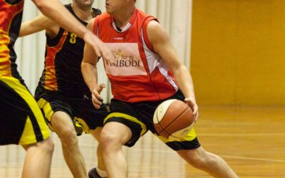 CB PARDINYES LA FLOR VIMBODI SENIOR A: VICTORIA A DOMICILI A LA PISTA DEL CASTELLAR A (80-84)